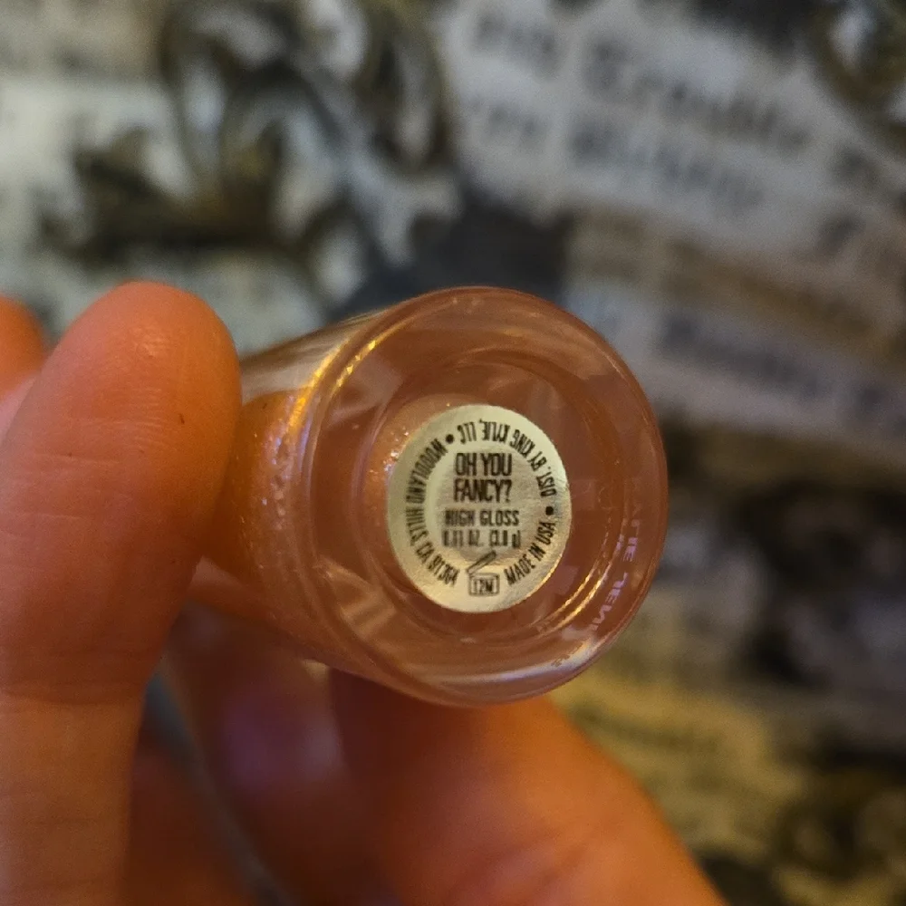 Kylie Cosmetics Lip Gloss Trio - Gold and Brown Hues - Picture 3 of 9